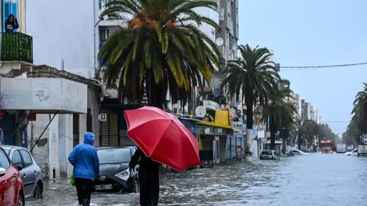 تحذير لـ 4 دول.. منخفض مداري عنيف يهدد السكان بموجة أمطار مدمرة